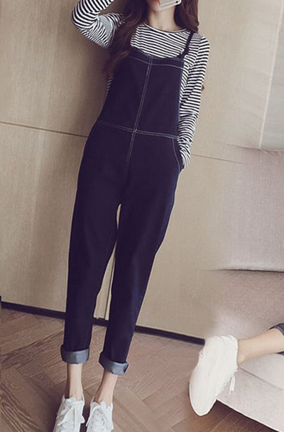 Set de zi cu zi pentru femei - salopetă și bluză