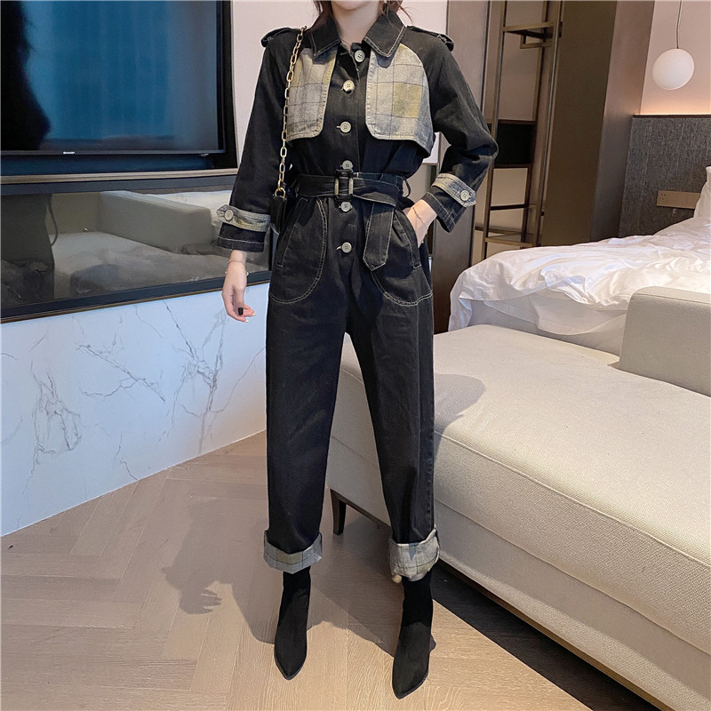 Salopeta lunga de dama cu nasturi si guler clasic