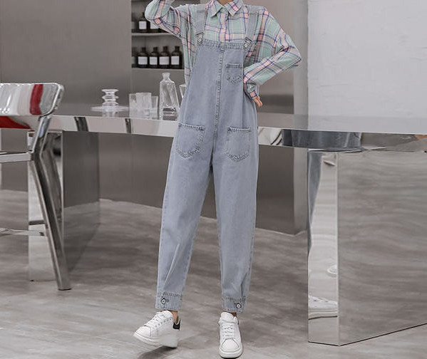 Set salopeta si camasa in carouri pentru dama