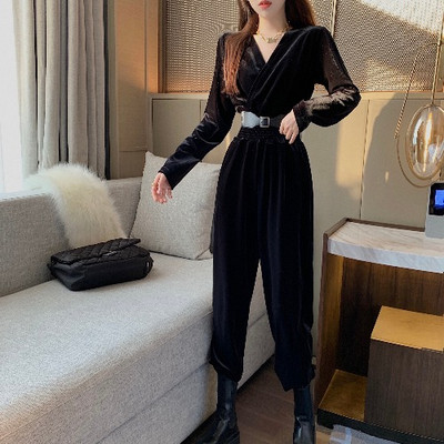 Γυναικεία casual βελούδινη φόρμα σε μαύρο χρώμα