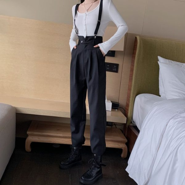 Salopeta de dama moderna cu bretele in doua culori