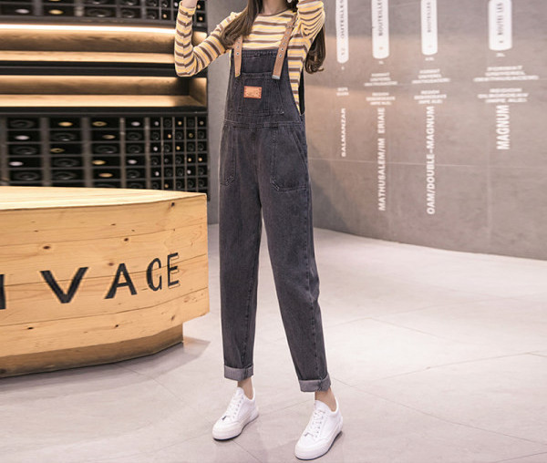 Salopeta casual de dama din denim cu bretele