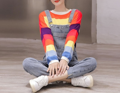 Salopeta de dama din denim cu buzunar si bretele