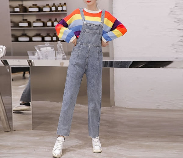 Salopeta de dama din denim cu buzunar si bretele