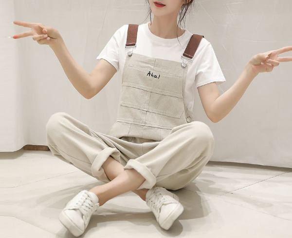 Salopeta de dama din denim cu bretele in negru si bej