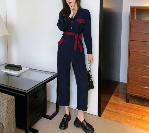 Salopeta lunga de dama cu centura in talie si nasturi