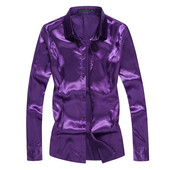 Cămașă modernă pentru bărbați cu un model clasic cu guler uni