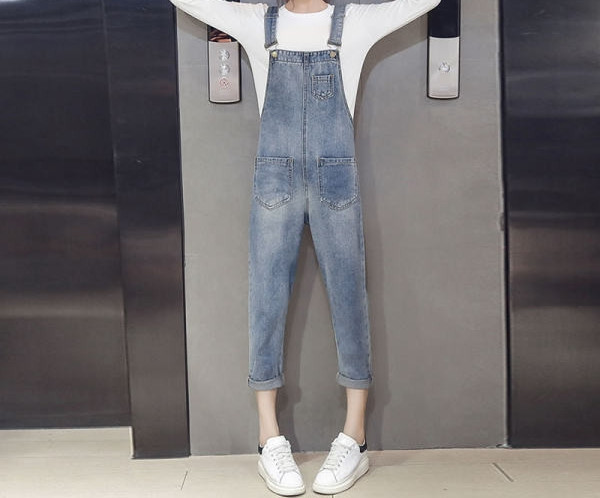 Γυναικείες casual τζιν φόρμες με τσέπες σε μπλε χρώμα