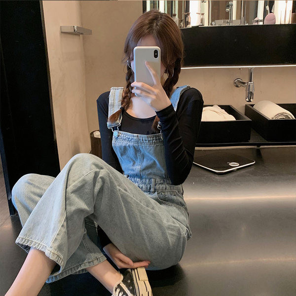 Salopeta de dama cu buzunar albastru