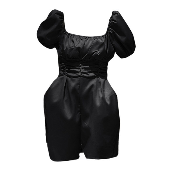 Salopetă scurtă de damă cu mâneci bufante și decolteu pătrat