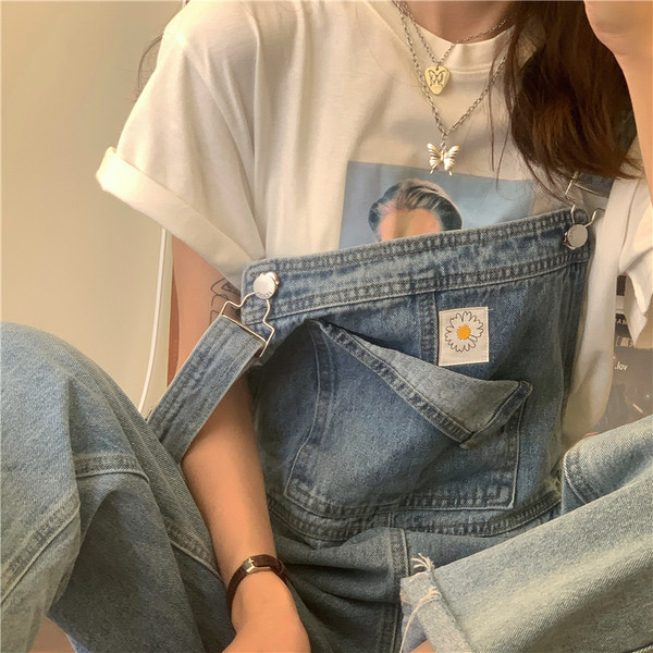 Salopeta de dama din denim cu buzunar si bretele