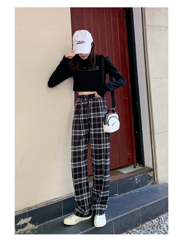 Pantaloni casual dama in carouri - model larg