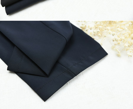 Novi model ženskih hlača s visokim strukom - u plavoj boji