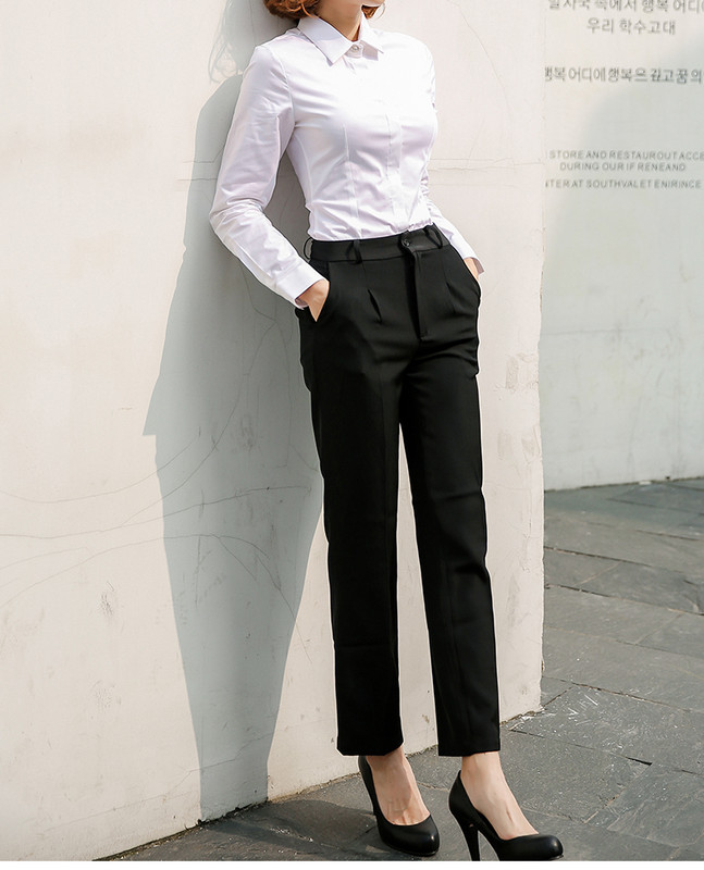 Дамски модерен панталон в черен цвят и висока талия 
