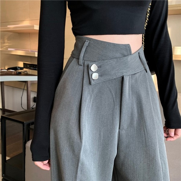 Pantaloni de dama in stil retro cu nasturi