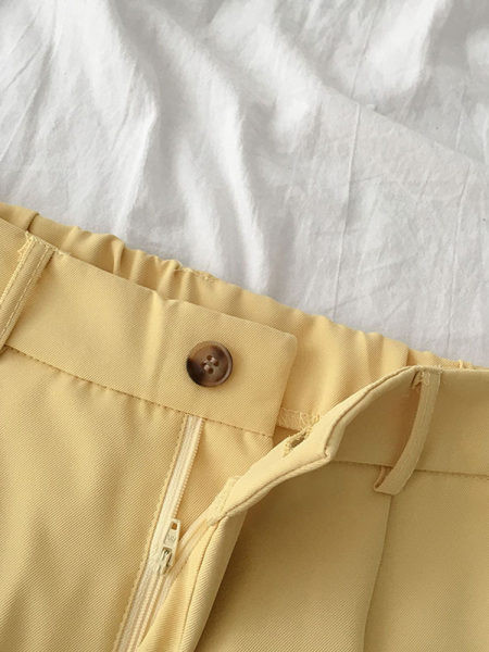 Pantaloni dama model uni cu talie inalta si buzunare