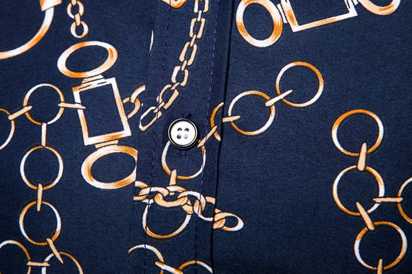 Cămașă bărbătească actuală cu model montat model cu mâneci lungi