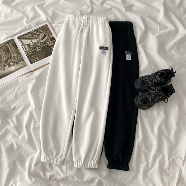 Pantaloni sport dama cu cravate si emblema