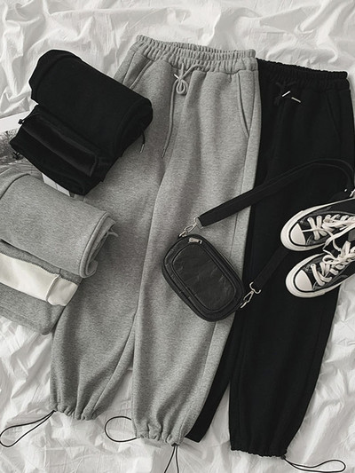 Дамски ежедневен панталон с ластична талия в черен и сив цвят 