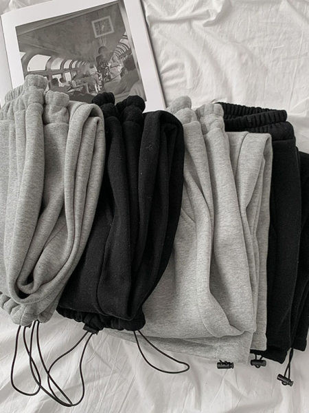 Дамски ежедневен панталон с ластична талия в черен и сив цвят 