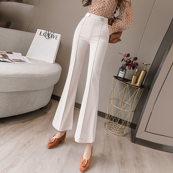 Aktualne ženske hlače s charleston gumbima