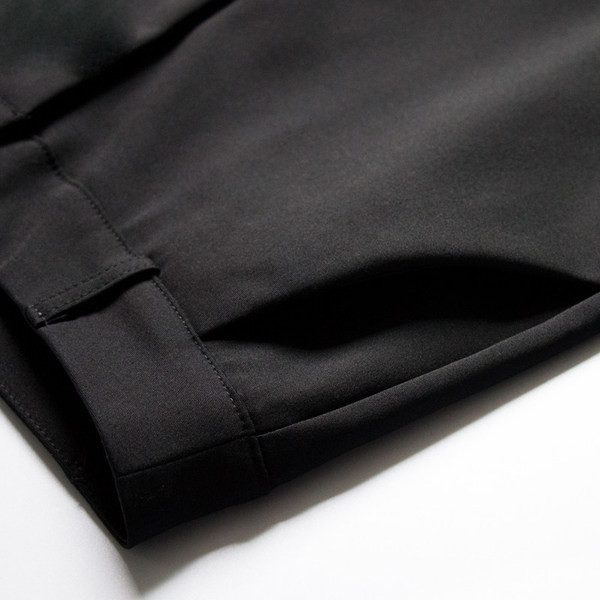 Нов модел дамски панталон в черен цвят - дължина 9/10