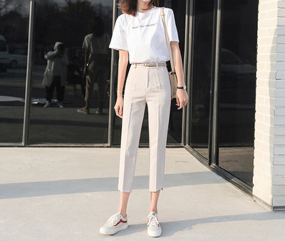 Модерен дамски панталон с дължина 9/10 в черен и бежов цвят