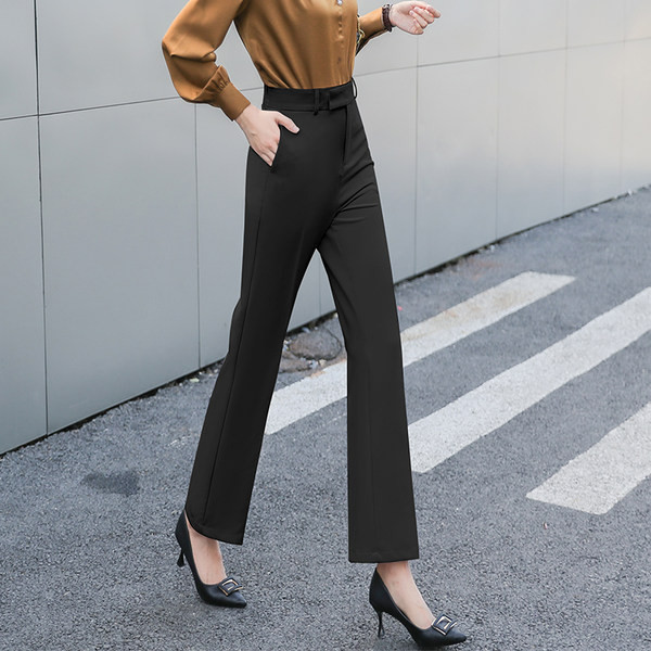 Pantaloni actuali în negru cu talie înaltă