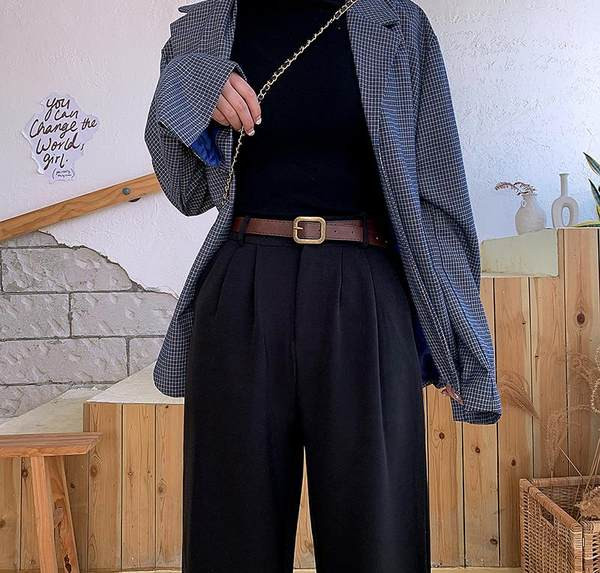 Pantaloni negri casual cu model cu talie înaltă