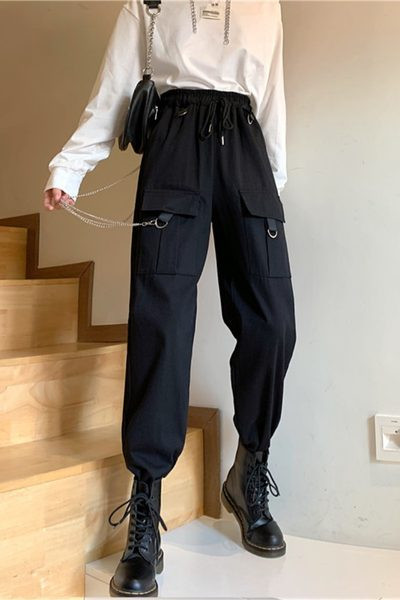 Pantaloni casual de dama cu buzunare si lant metalic