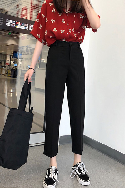 Pantaloni negri de dama cu talie inalta si nasture