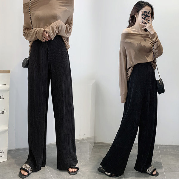 Ležerni model hlača na nabore