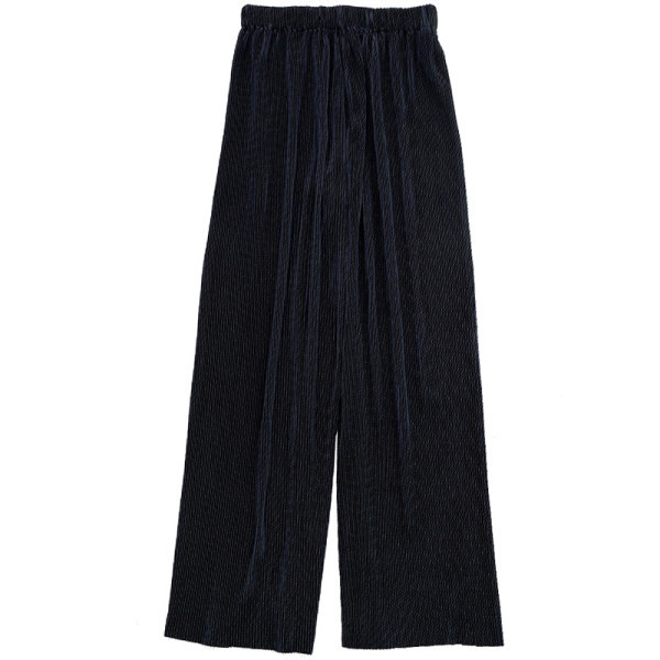 Ležerni model hlača na nabore