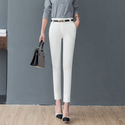 Model slim de dama elegant cu talie inalta