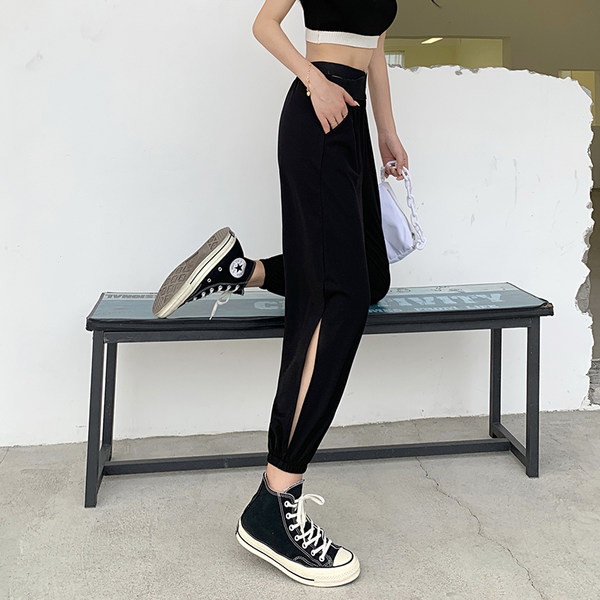 Pantaloni moderni de dama cu crapaturi