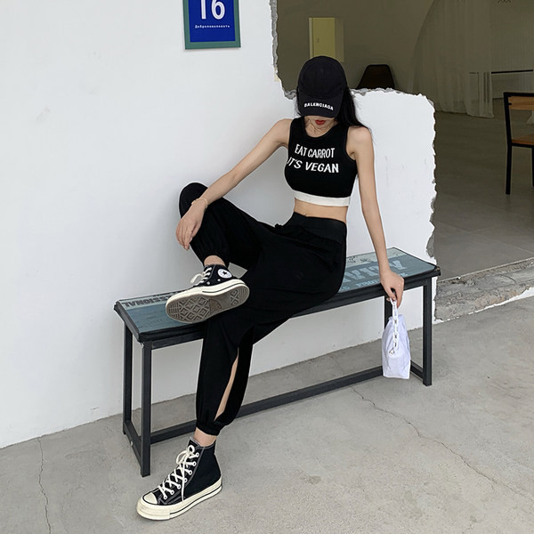 Pantaloni moderni de dama cu crapaturi