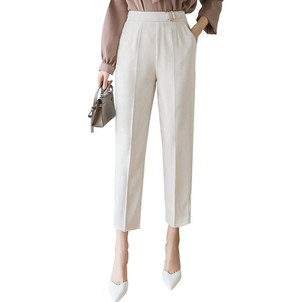 Pantaloni moderni cu centura si talie inalta