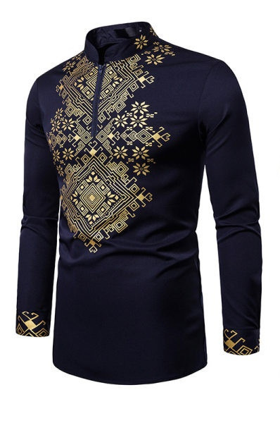 Μοντέρνο ανδρικό πουκάμισο μοντέλο με μοτίβο