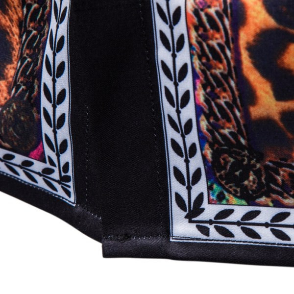 Muška moderna košulja s uzorkom i dugmadima pripijeni model