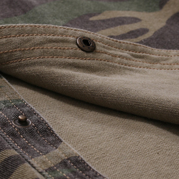 Cămașă casual pentru bărbați cu model de camuflaj și buzunare