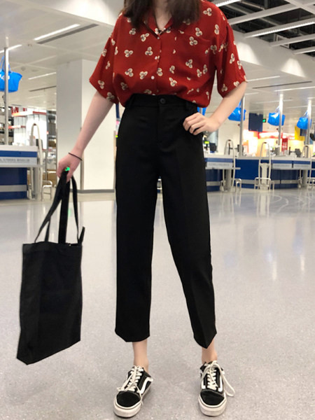 Pantaloni moderni de dama cu lungime 7/8 si talie inalta