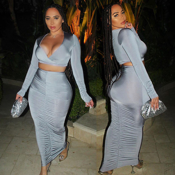 Set modern de dama de fusta lunga si bluza scurta cu maneci lungi