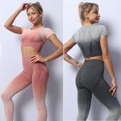 Γυναικείο καθημερινό αθλητικό σετ - κοντή μπλούζα και κολάν