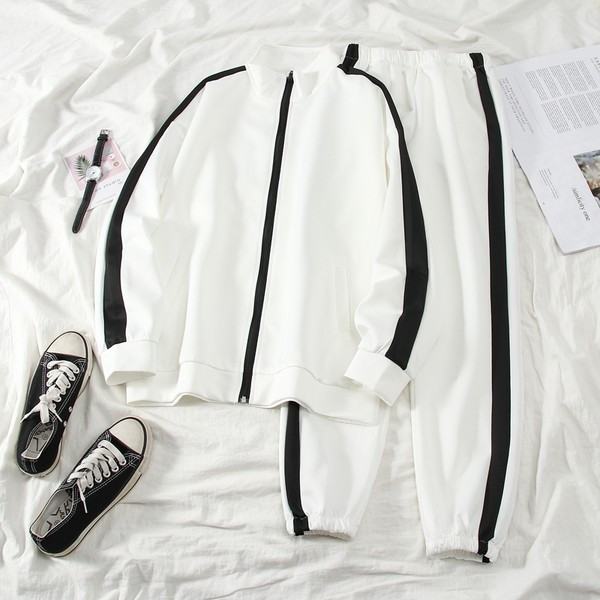 Ženski komplet trenirka i hlače s rubom