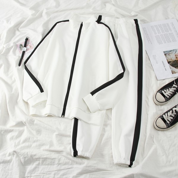 Ženski komplet trenirka i hlače s rubom