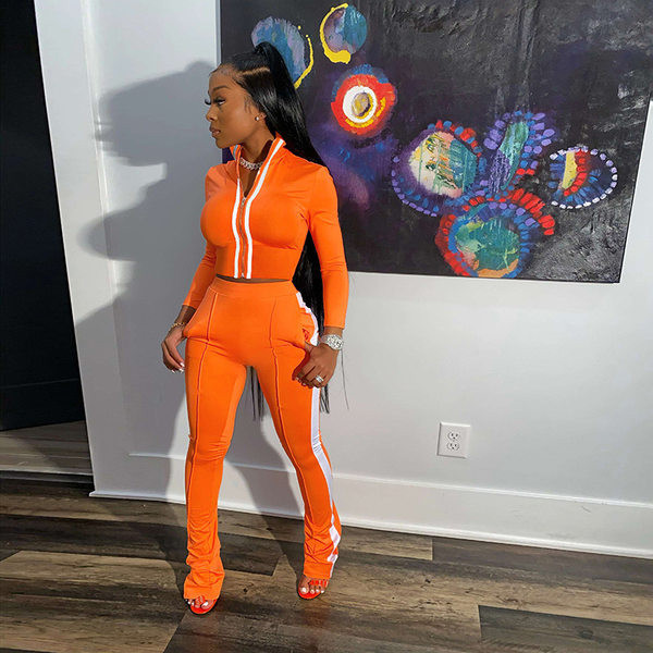 Ženski komplet tajice i kratka dukserica s patentnim zatvaračem