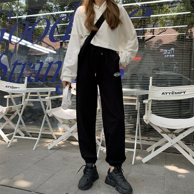 Sportske i ležerne ženske hlače sa grbom i vezicama