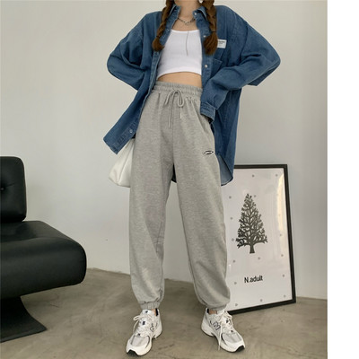 Sportske i ležerne ženske hlače sa grbom i vezicama