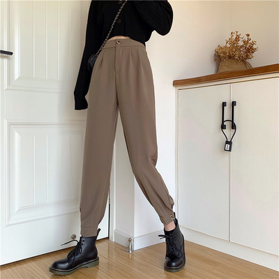 Ležerne hlače s gumbima i visokim strukom