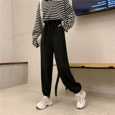 Дамски модерен спортен панталон с ластична талия